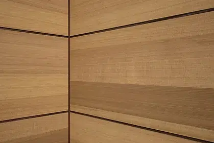 Detailbild, Paneel mit dunkler Fuge, individualisierte Privatsaunen